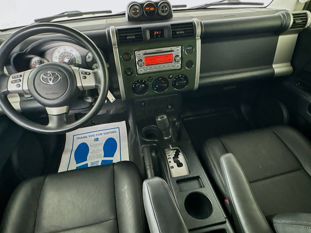 Used 2014 Toyota FJ Cruiser 4WD w/ Convenience Package image 26