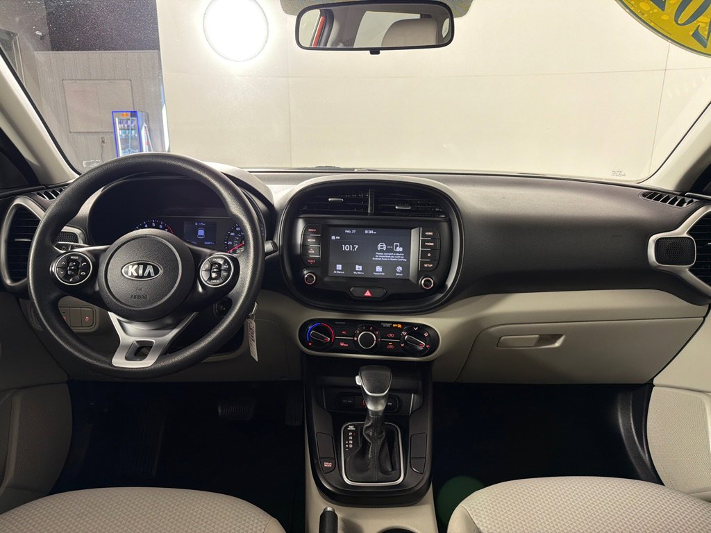Used 2020 Kia Soul LX FWD image 18
