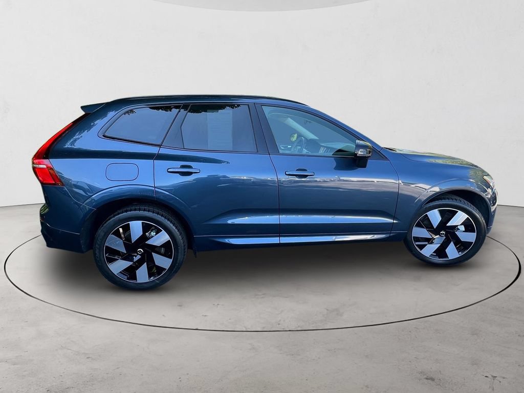Certified 2025 Volvo XC60 T8 Ultra w/ Protection Package Premier AWD/4WD image 6