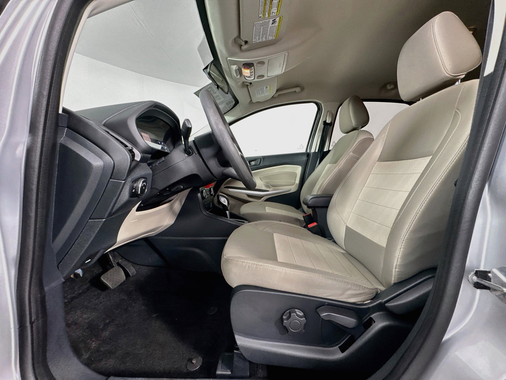 Used 2022 Ford EcoSport S AWD/4WD image 19