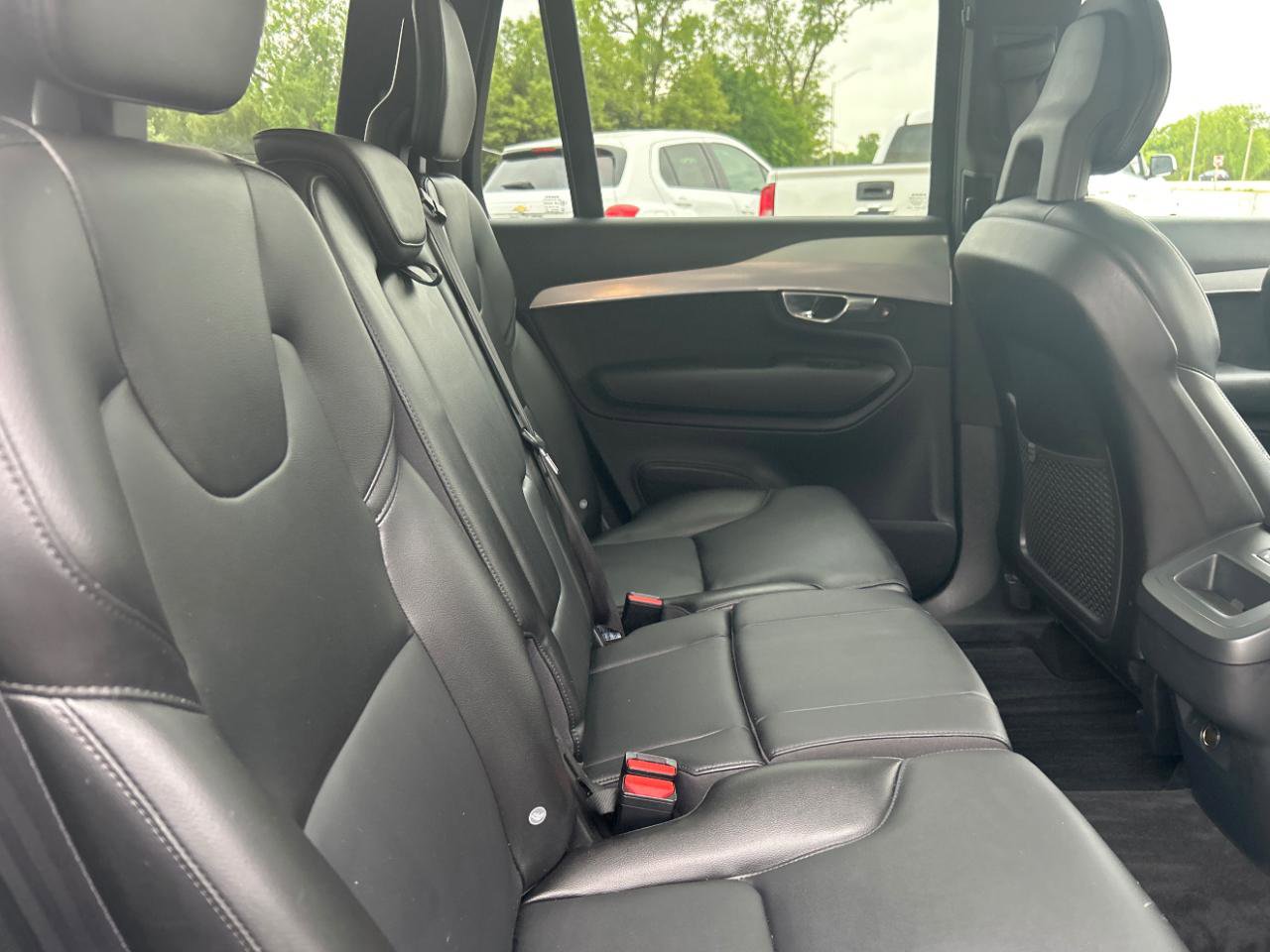 Used 2016 Volvo XC90 T5 Momentum FWD image 23