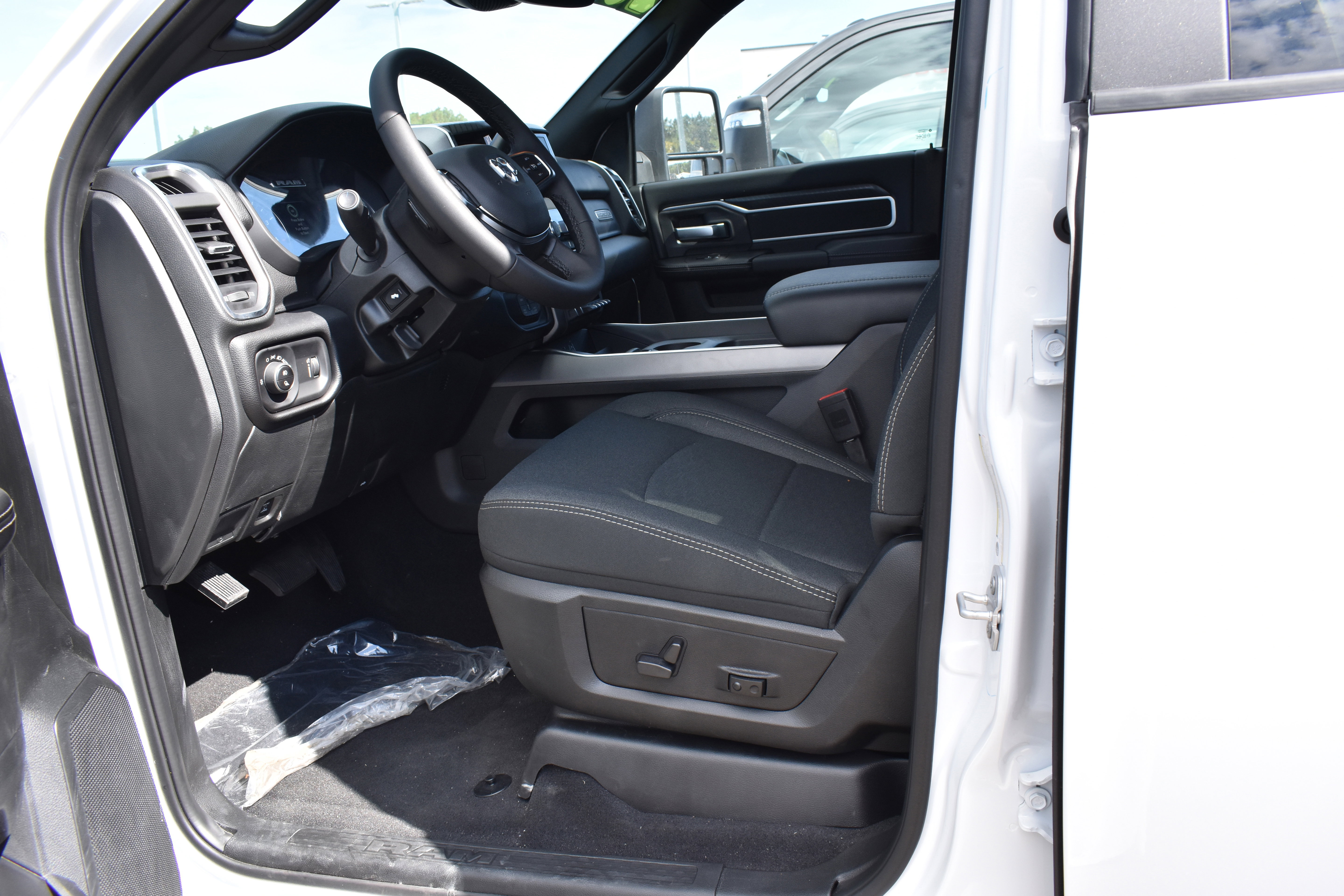 New 2026 RAM 2500 Big Horn image 12