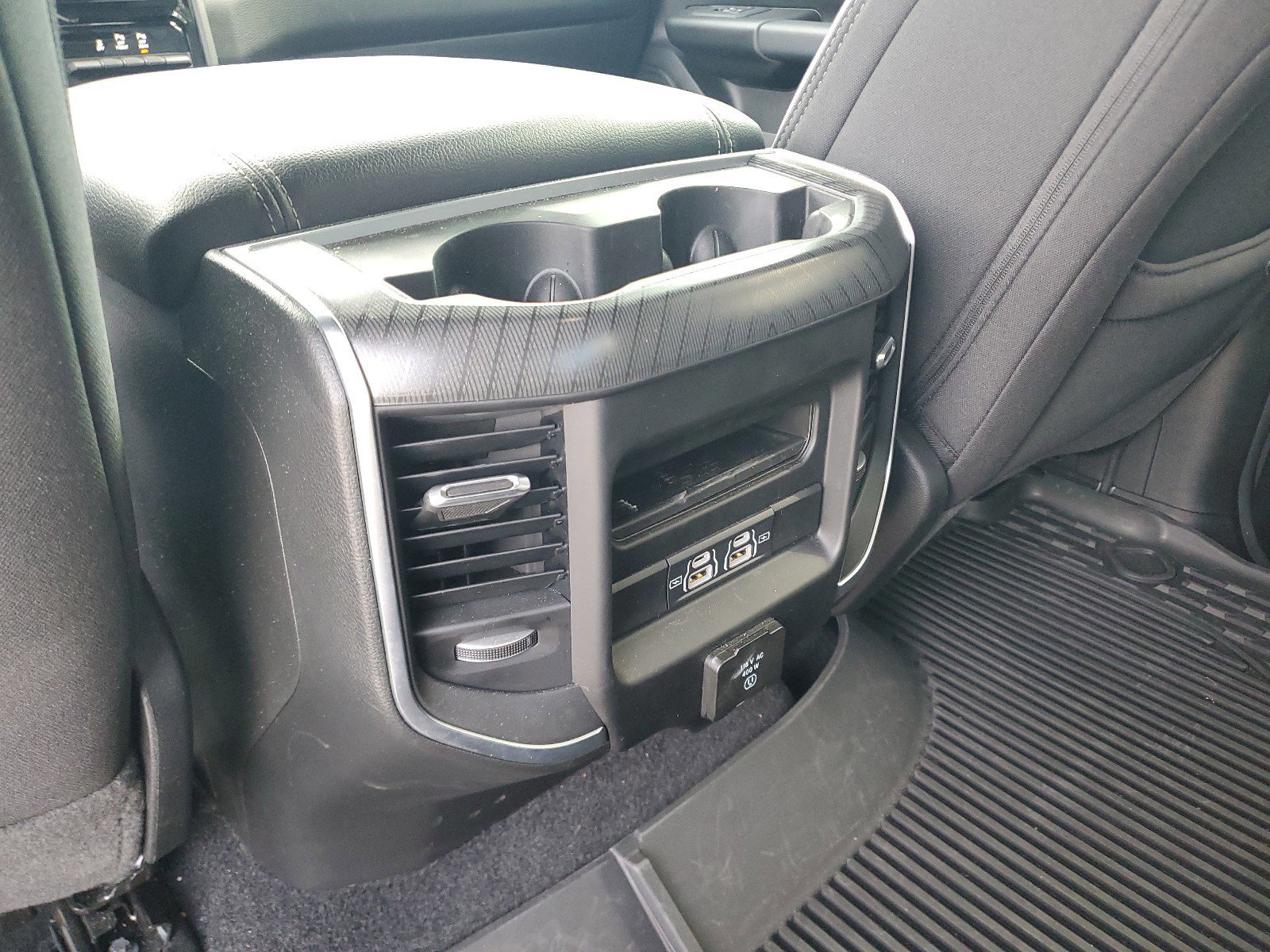 Certified 2025 RAM 1500 Big Horn AWD/4WD image 11