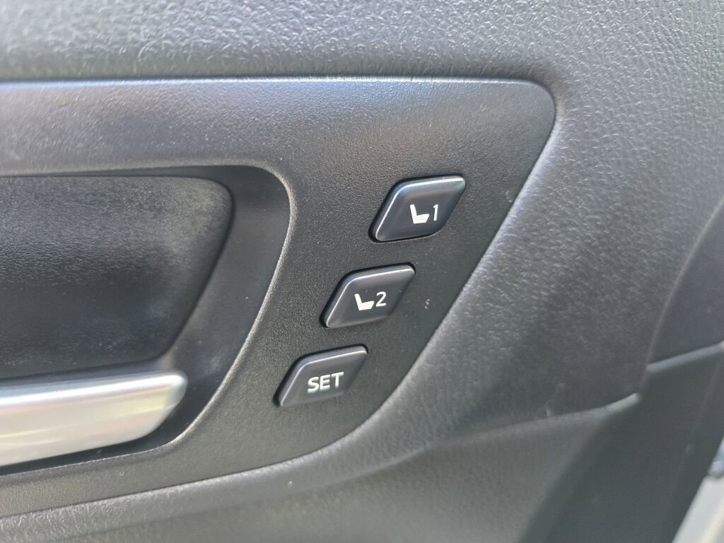 Used 2018 Toyota Highlander Limited Platinum AWD/4WD image 20