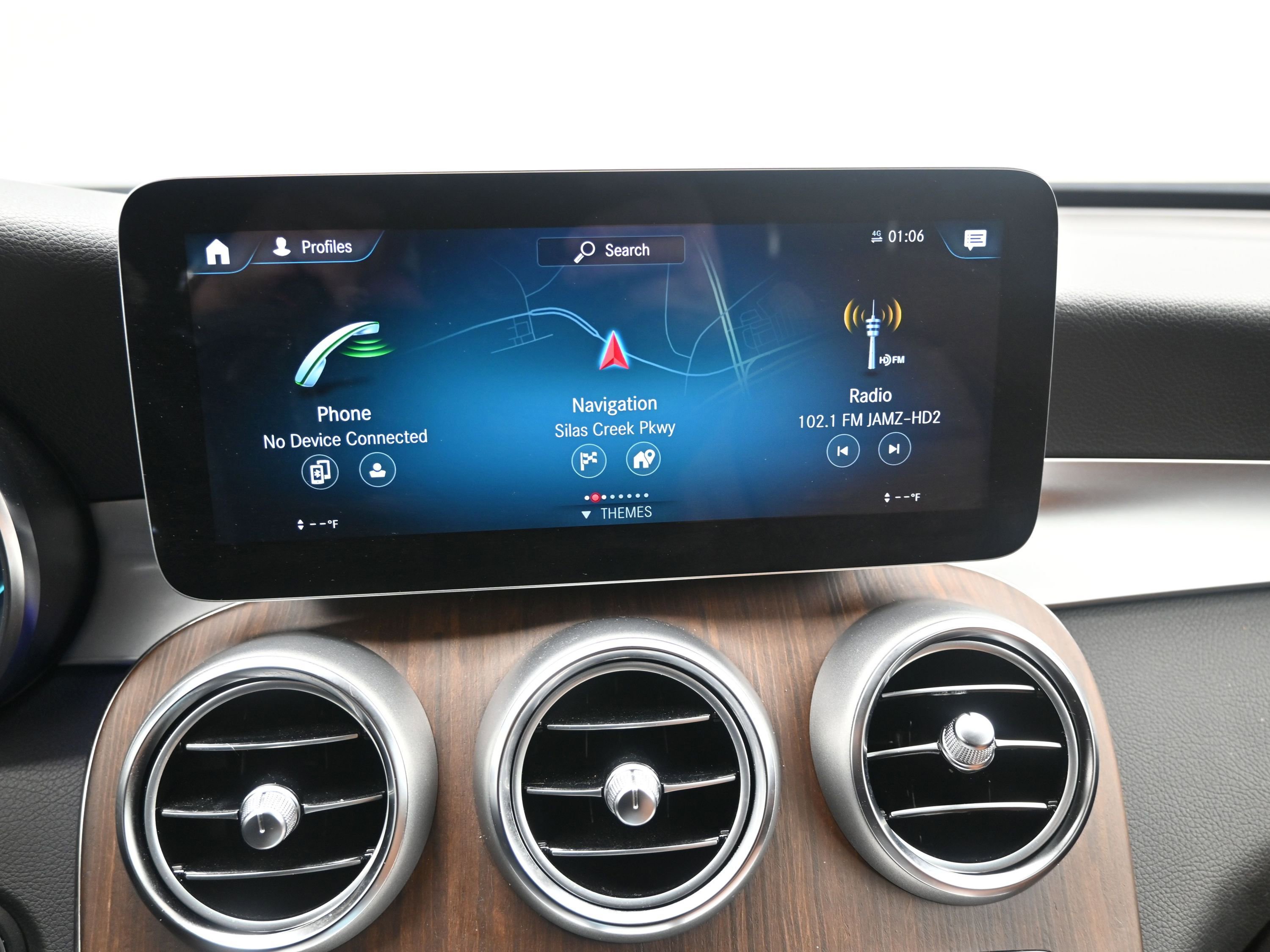 Used 2021 Mercedes-Benz GLC 300 4MATIC Coupe image 12