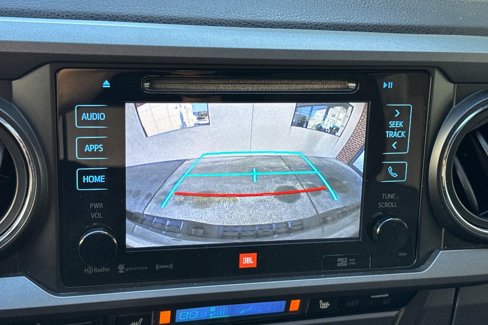 Used 2017 Toyota Tacoma TRD Off-Road RWD image 16