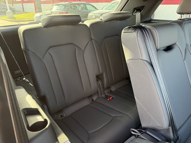 Used 2025 Audi Q7 3.0T Premium Plus image 30