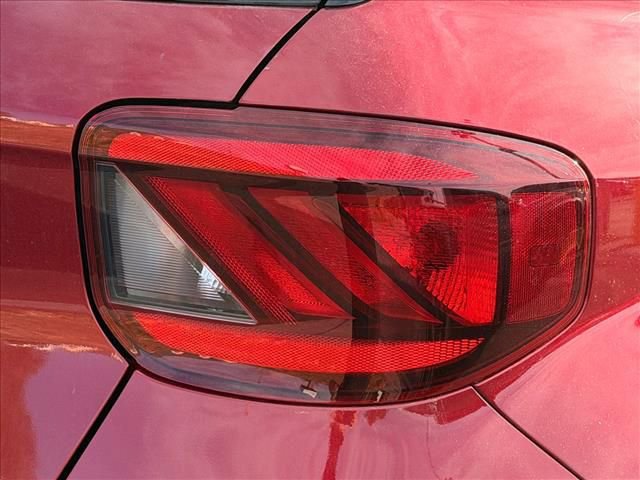Used 2024 Hyundai Venue SEL FWD image 14