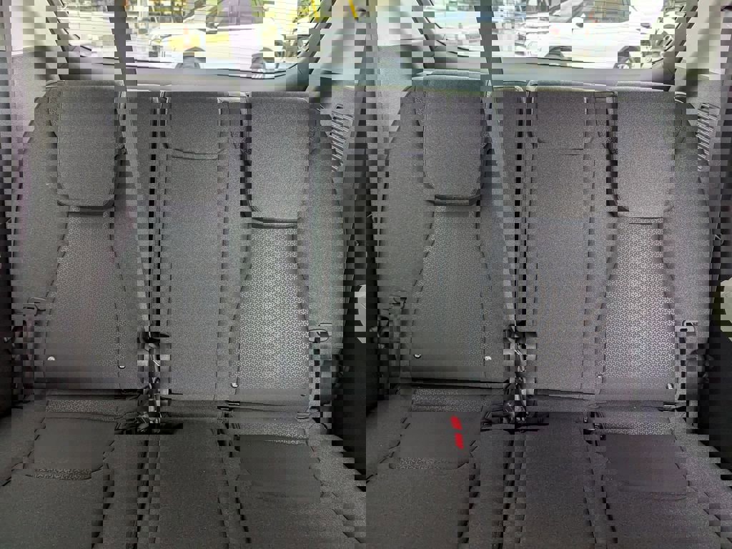 Certified 2024 Kia Carnival LX image 14