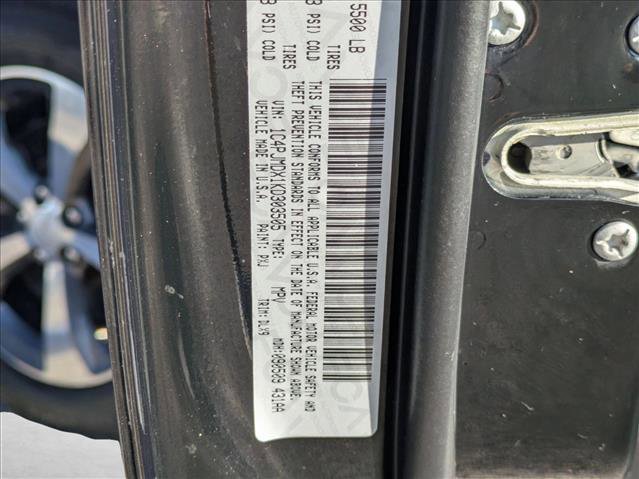 Used 2019 Jeep Cherokee Limited image 24