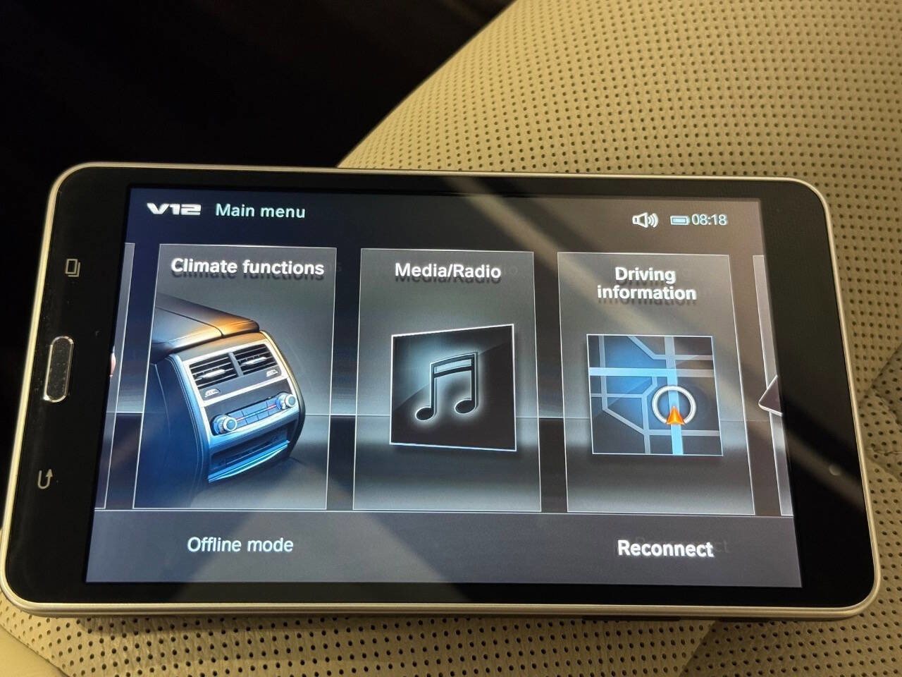 Used 2019 BMW M760i xDrive w/ Luxury Rear Seating Package image 44