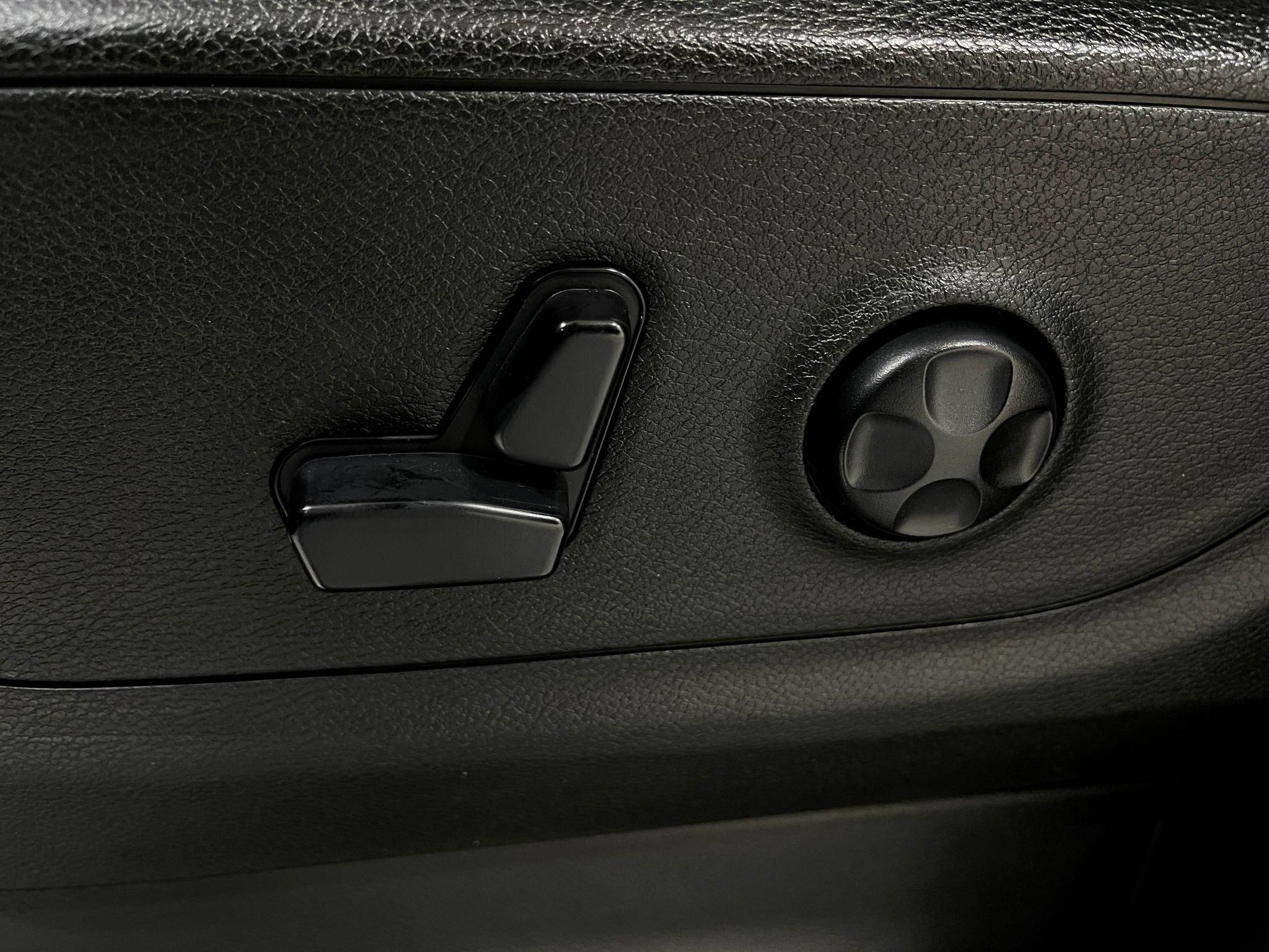 Used 2020 RAM 1500 Sport w/ Advanced Safety Group AWD/4WD image 17
