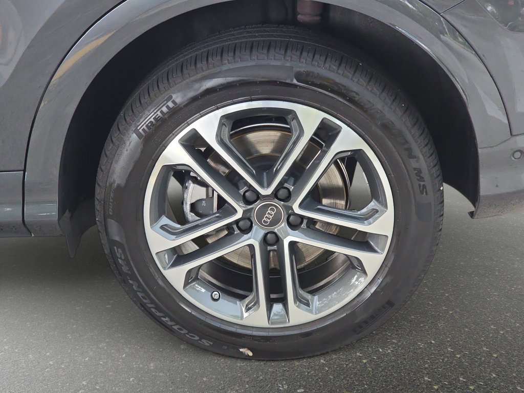 Certified 2025 Audi Q5 Premium w/ Convenience Package AWD/4WD image 24