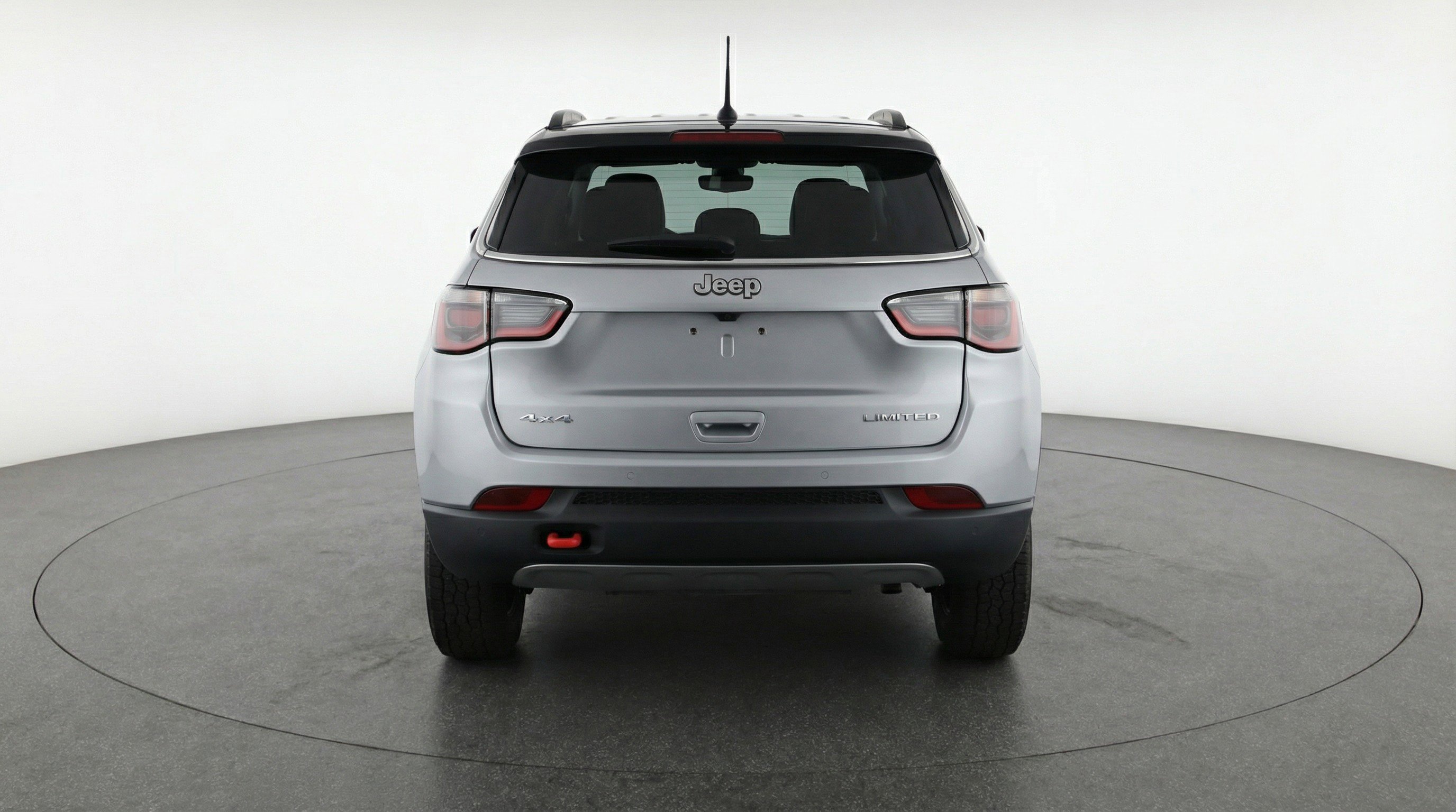 Used 2025 Jeep Compass Trailhawk image 7