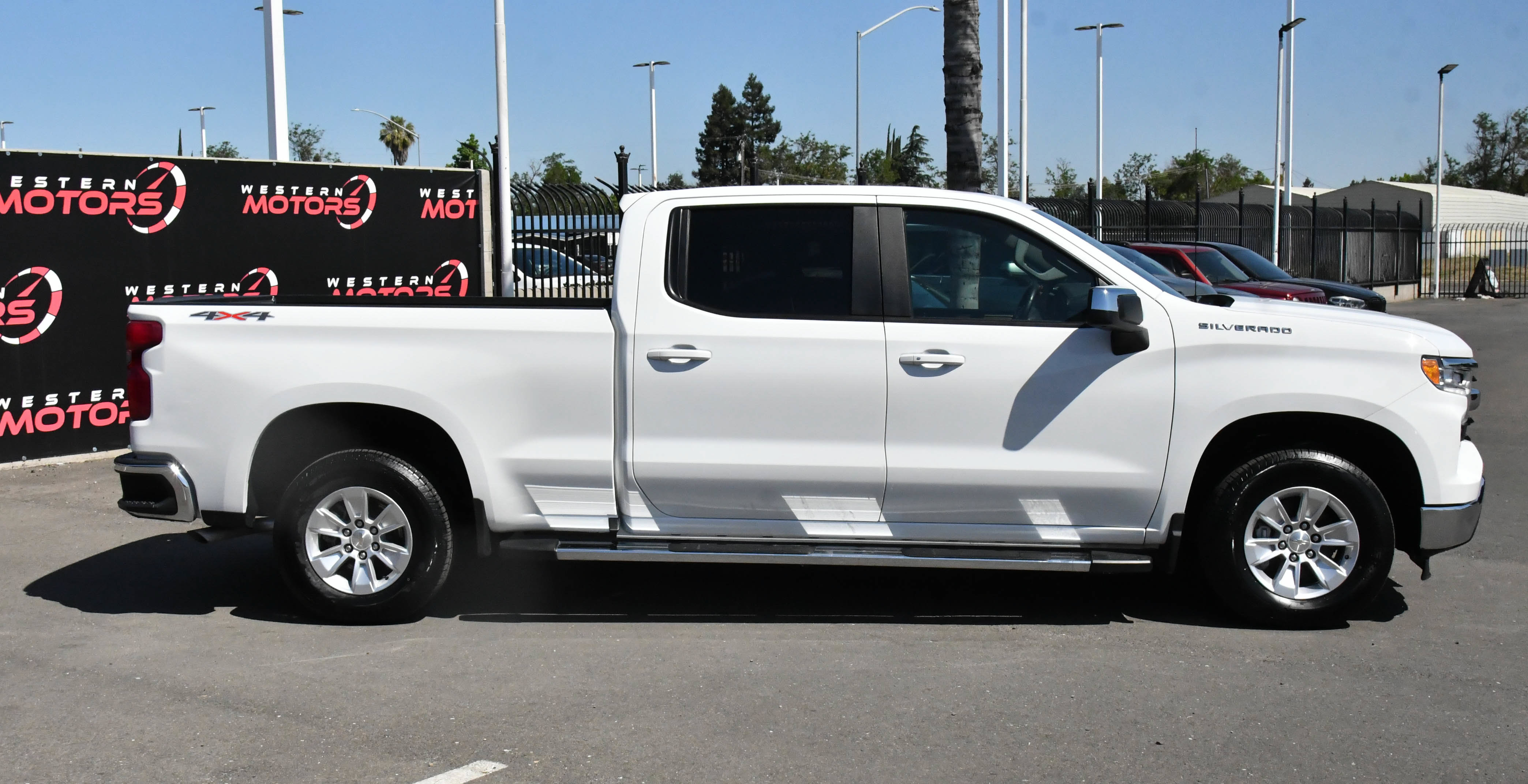 Used 2024 Chevrolet Silverado 1500 LT w/ Protection Package AWD/4WD image 9