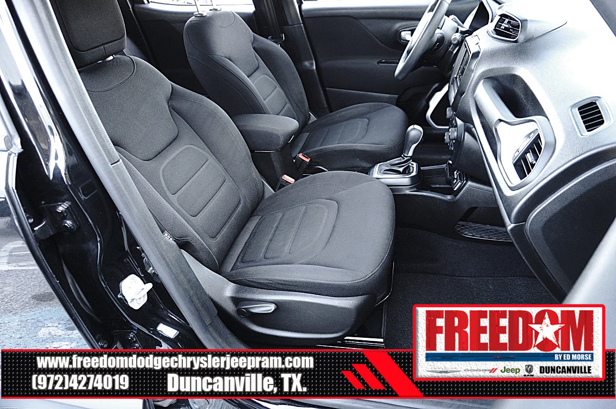 Used 2020 Jeep Renegade Latitude FWD image 16