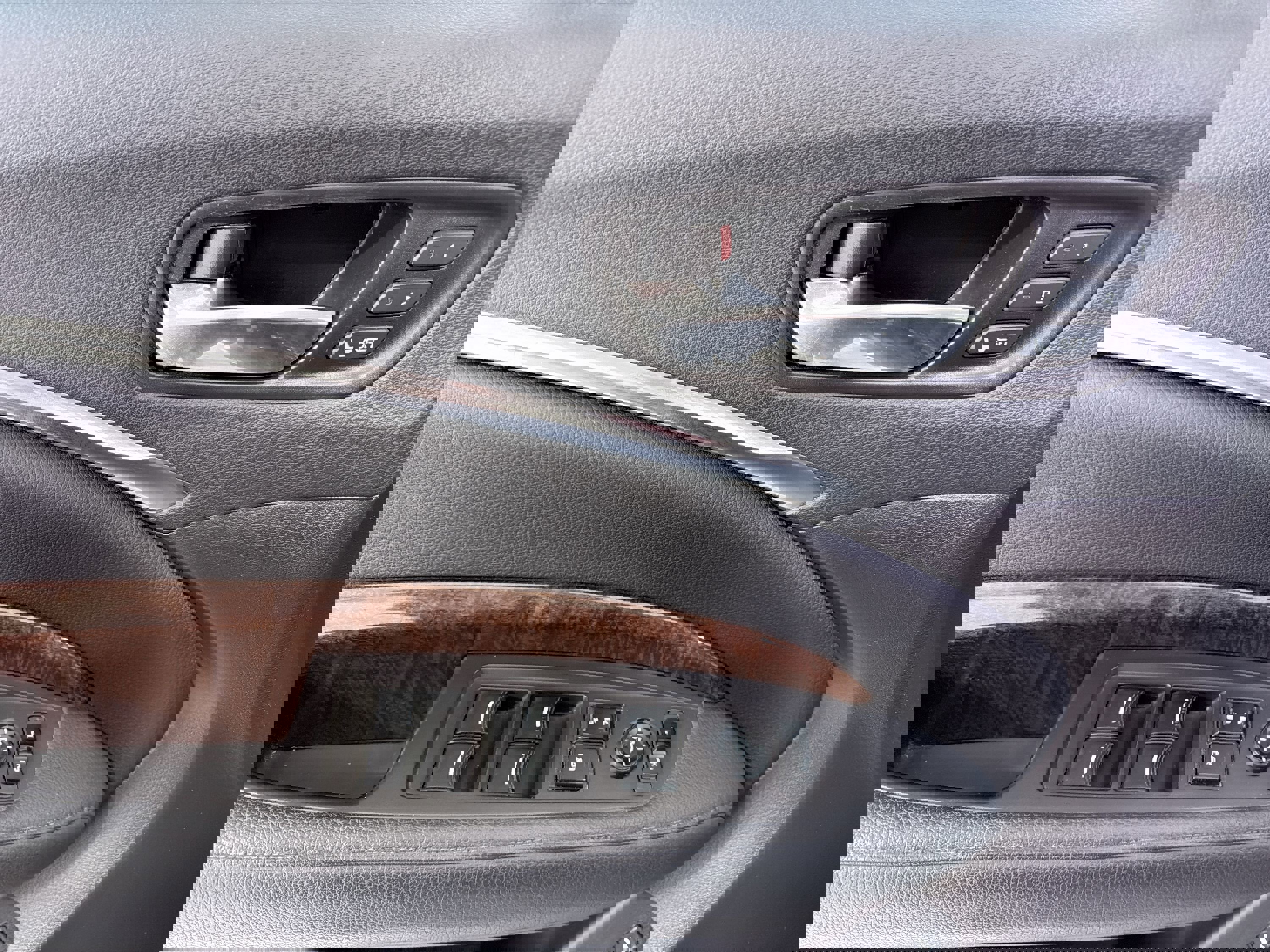 Used 2020 Acura MDX FWD image 12