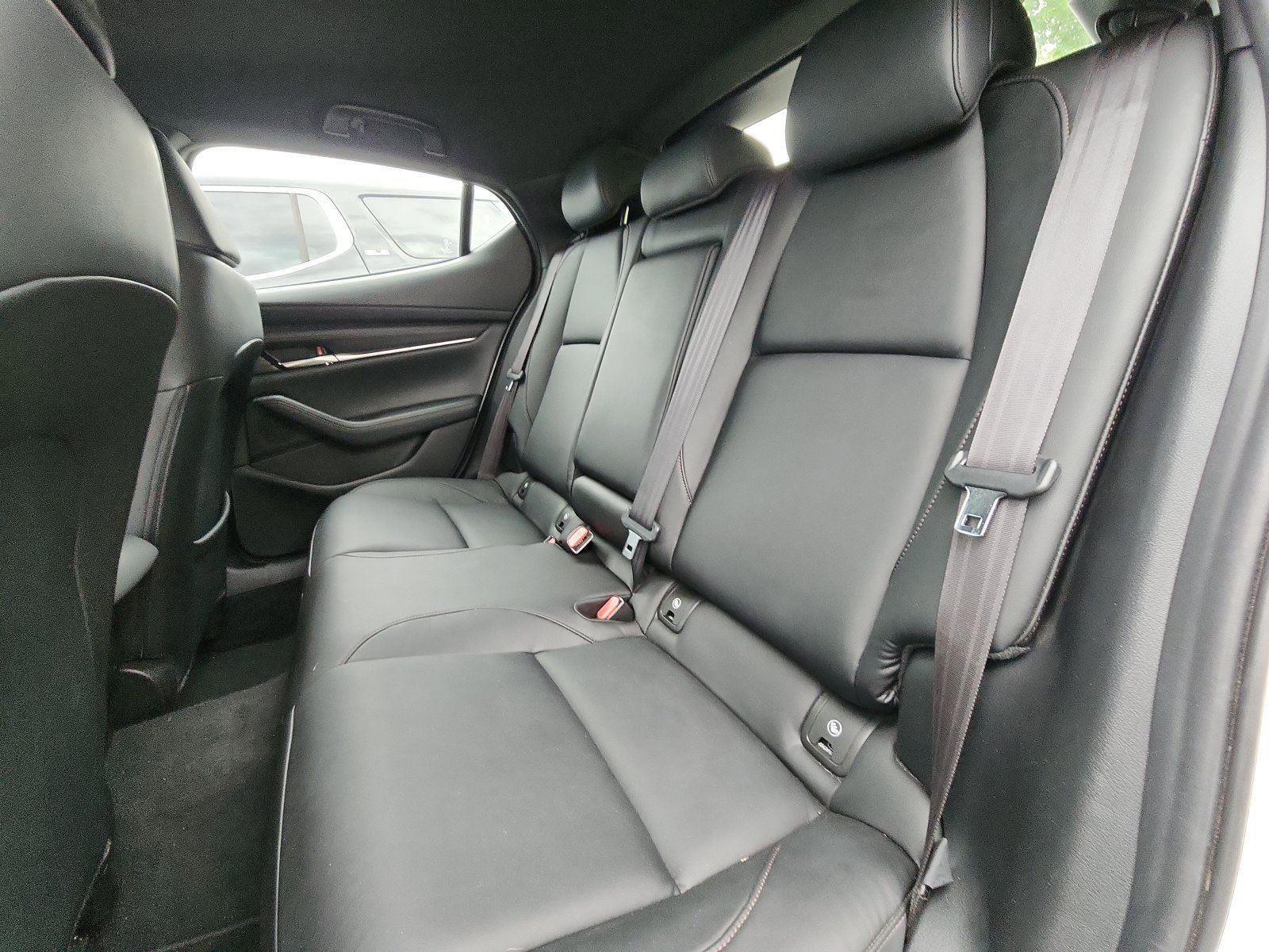 Used 2019 MAZDA MAZDA3 AWD Hatchback w/ Preferred Pkg image 19