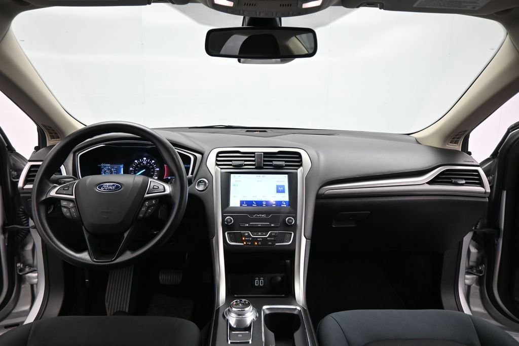 Certified 2019 Ford Fusion SE FWD image 20