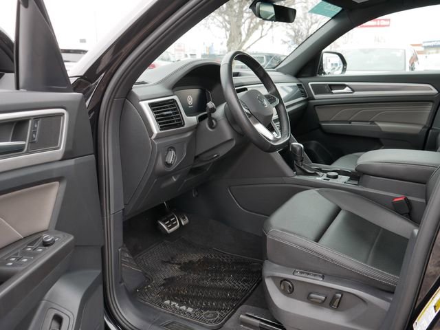 Certified 2023 Volkswagen Atlas Cross Sport SEL R-Line image 12