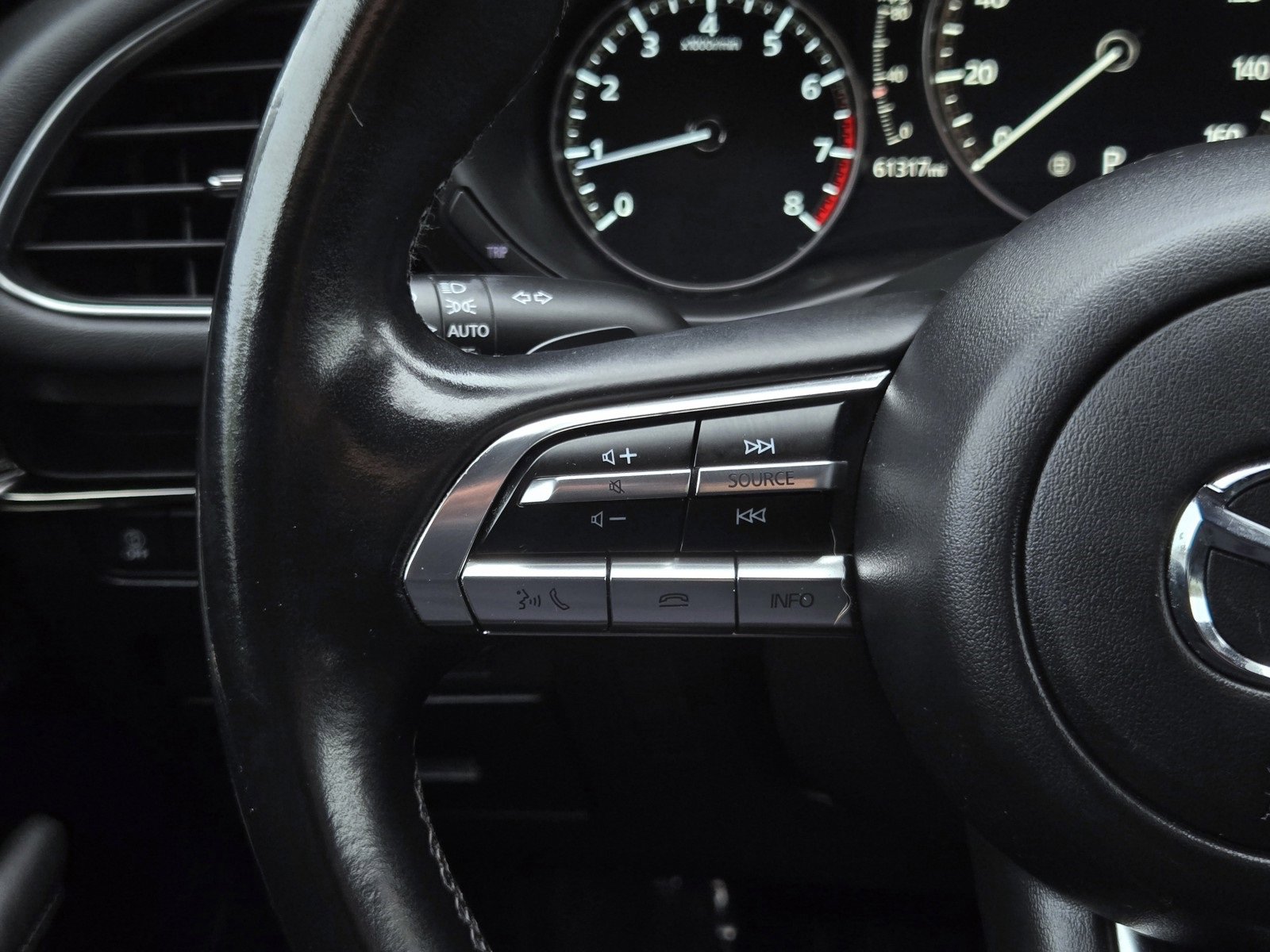 Used 2021 MAZDA MAZDA3 s image 24