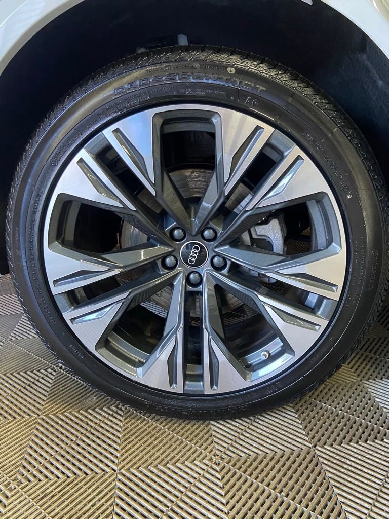New 2026 Audi Q8 Premium Plus AWD/4WD image 9