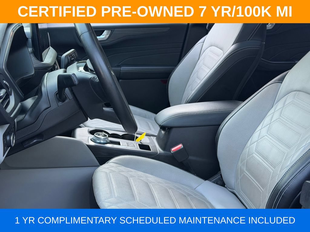 Used 2023 Ford Escape Platinum w/ Premium Technology Package AWD/4WD image 29