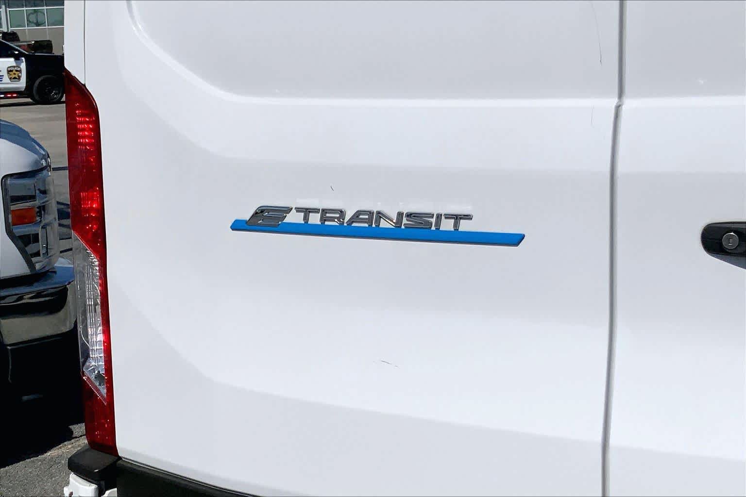 Used 2023 Ford E-Transit Low Roof RWD image 25