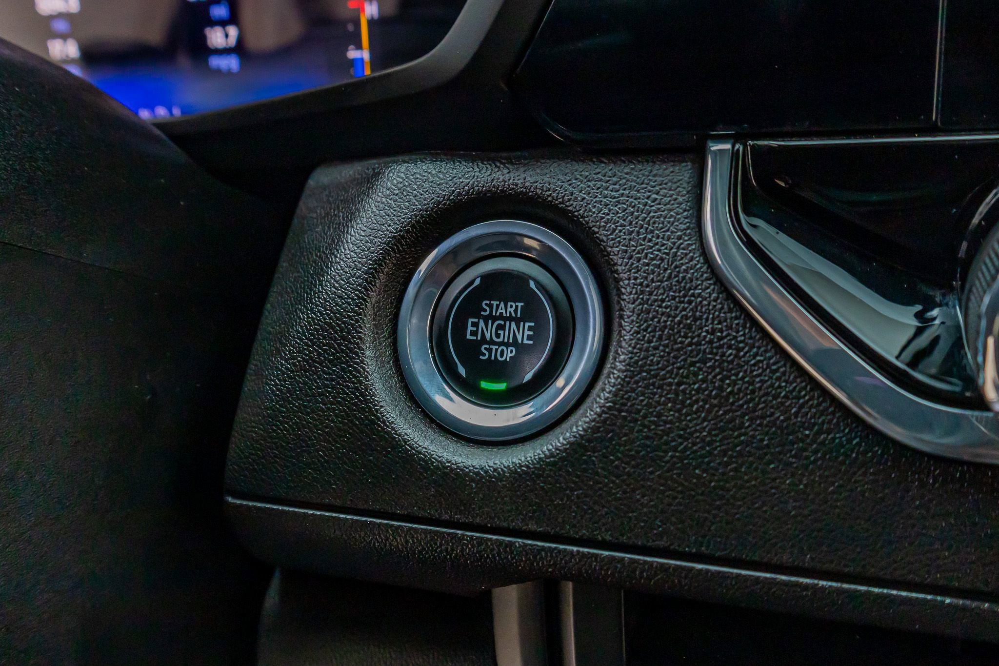 Used 2023 Chevrolet Colorado Trail Boss w/ Technology Package AWD/4WD image 22