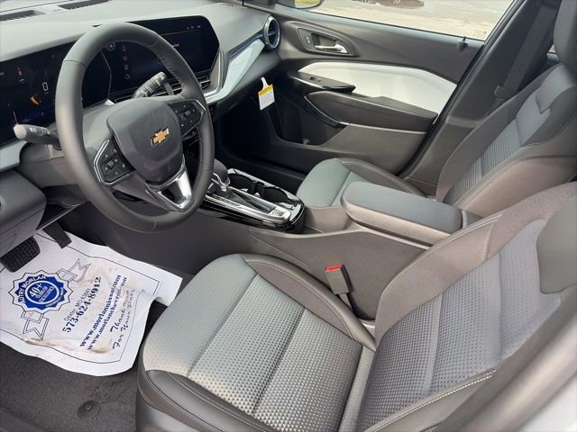 New 2026 Chevrolet Trax LT w/ Driver Confidence Package FWD image 16