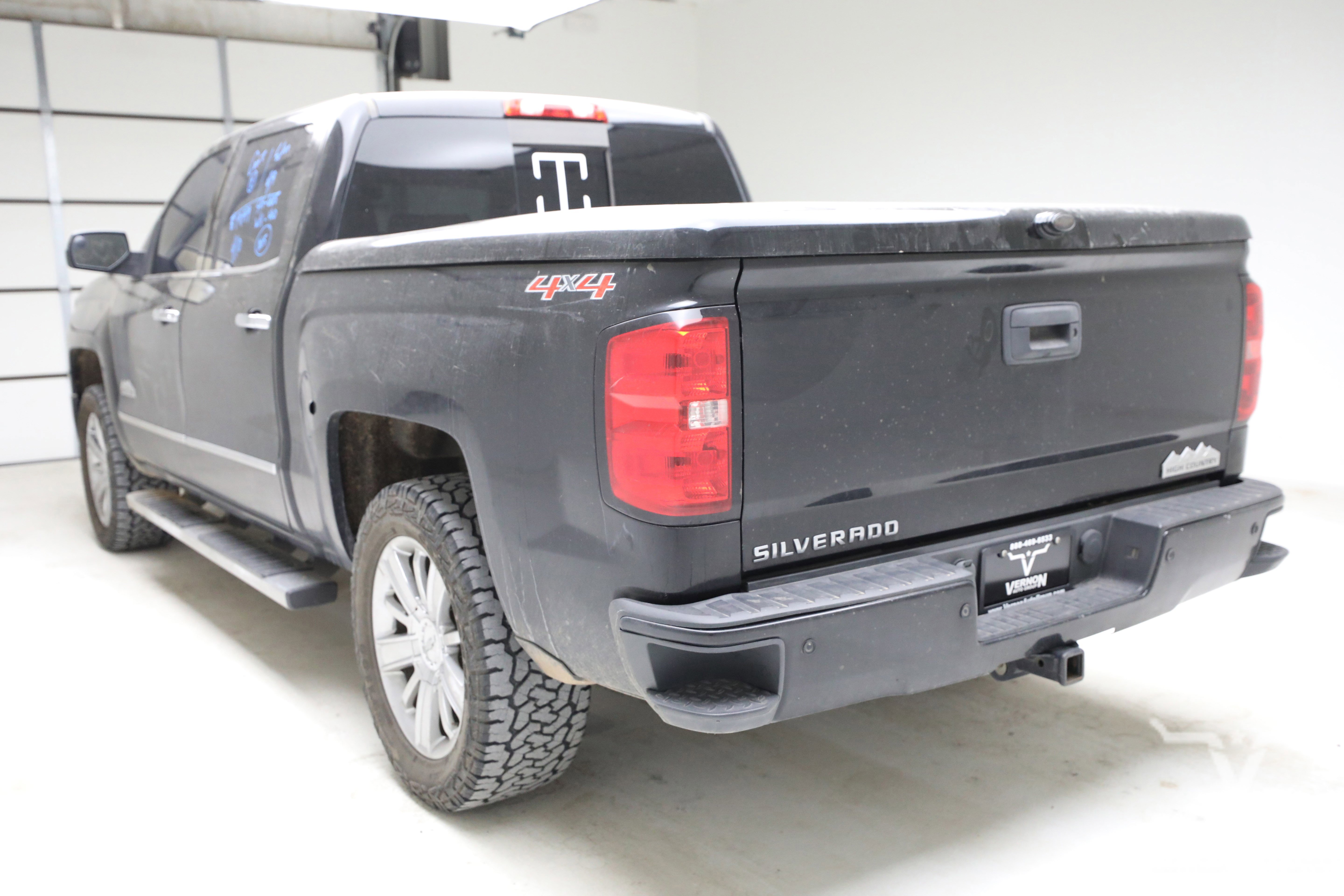 Used 2015 Chevrolet Silverado 1500 High Country image 2