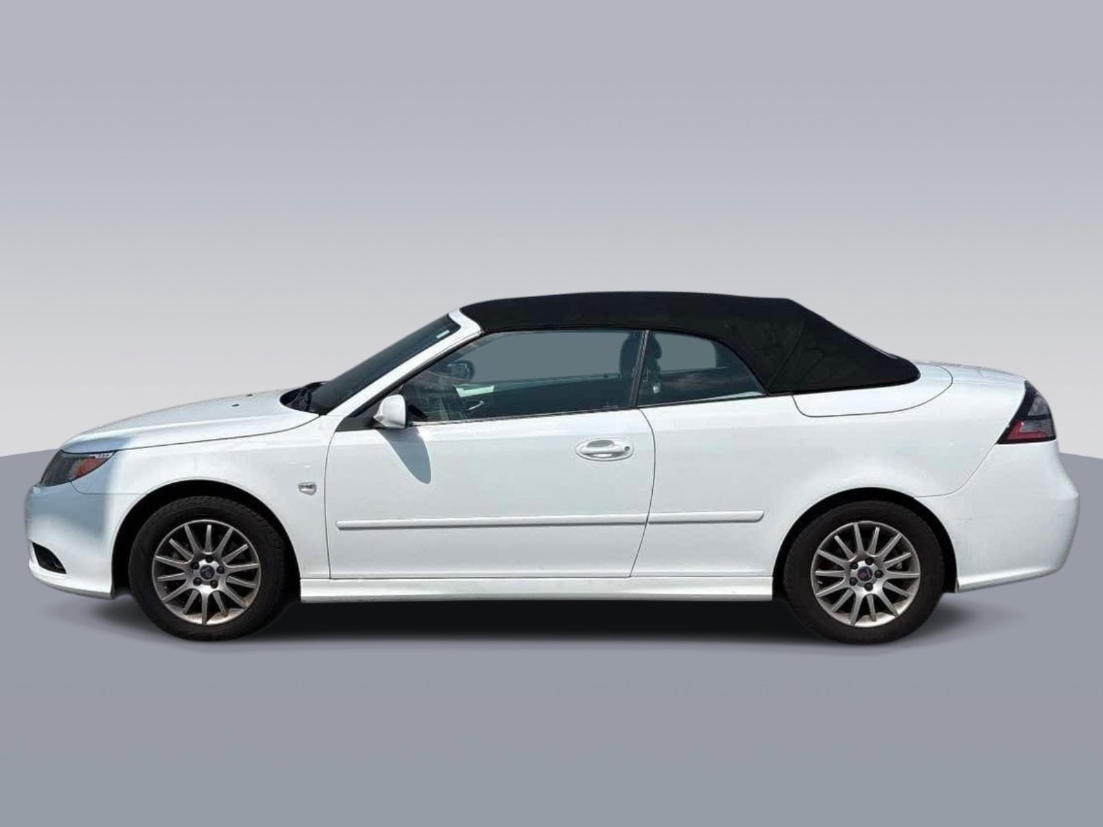 Used 2008 Saab 9-3 2.0T w/ Cold Weather Package FWD image 2