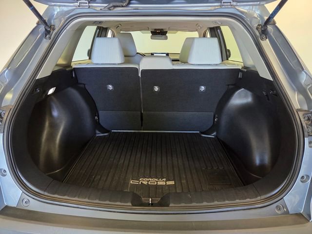 Used 2023 Toyota Corolla Cross L FWD image 15