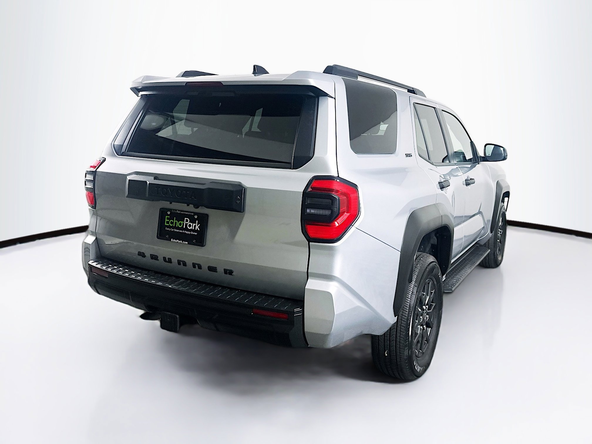 Used 2025 Toyota 4Runner SR5 image 9