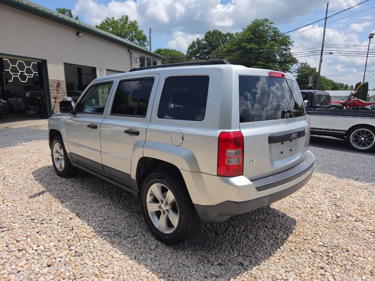 Used 2012 Jeep Patriot Sport w/ Tire & Wheel Group AWD/4WD image 4
