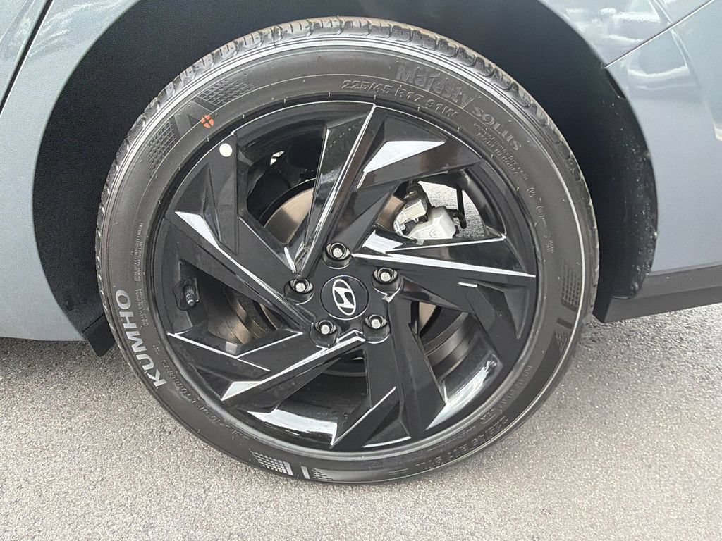 New 2026 Hyundai Elantra Sport FWD image 18