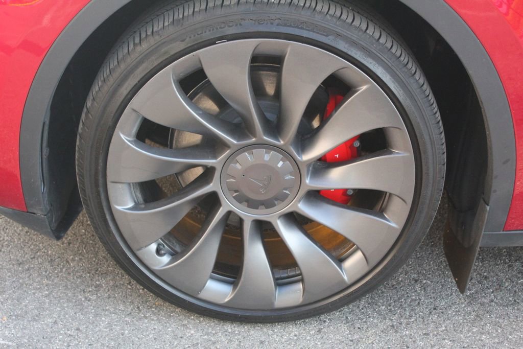 Used 2025 Tesla Model Y Performance AWD/4WD image 9
