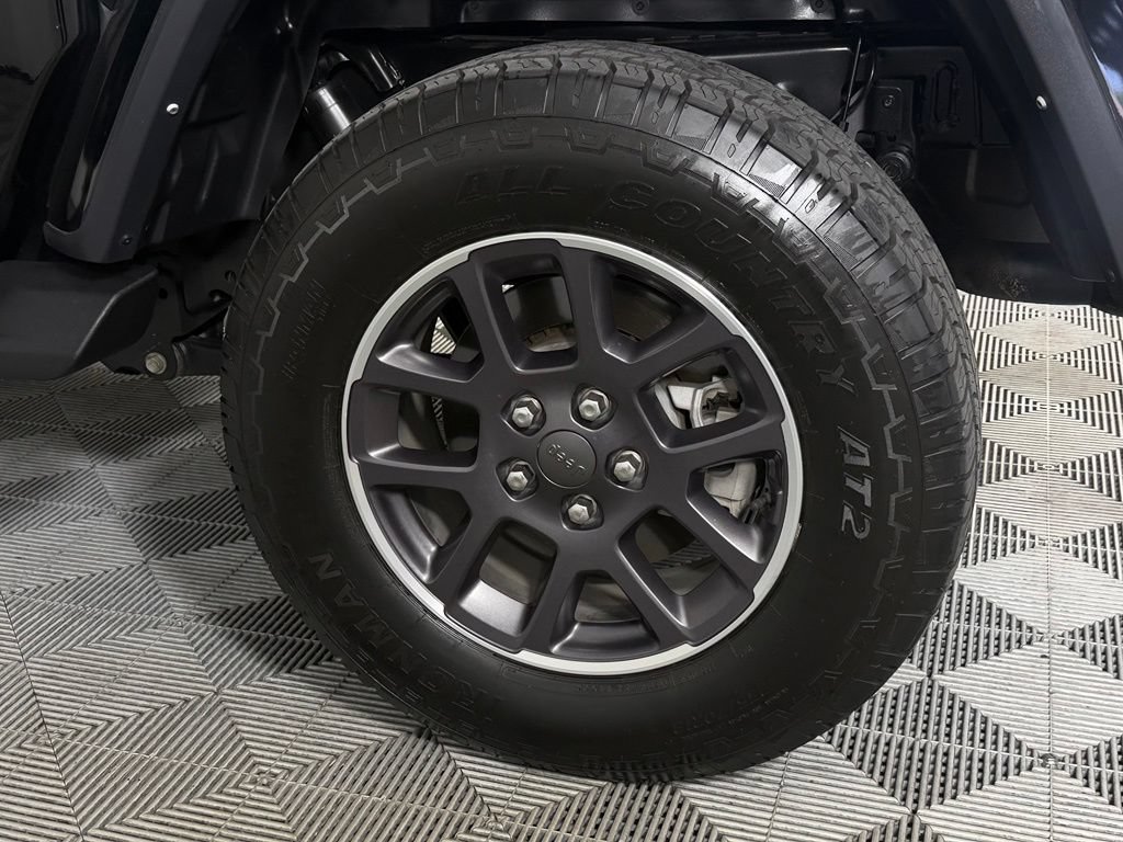 Used 2022 Jeep Gladiator Overland AWD/4WD image 12