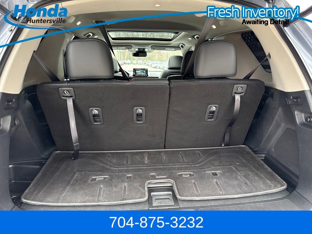 Used 2025 Honda Pilot Elite image 10