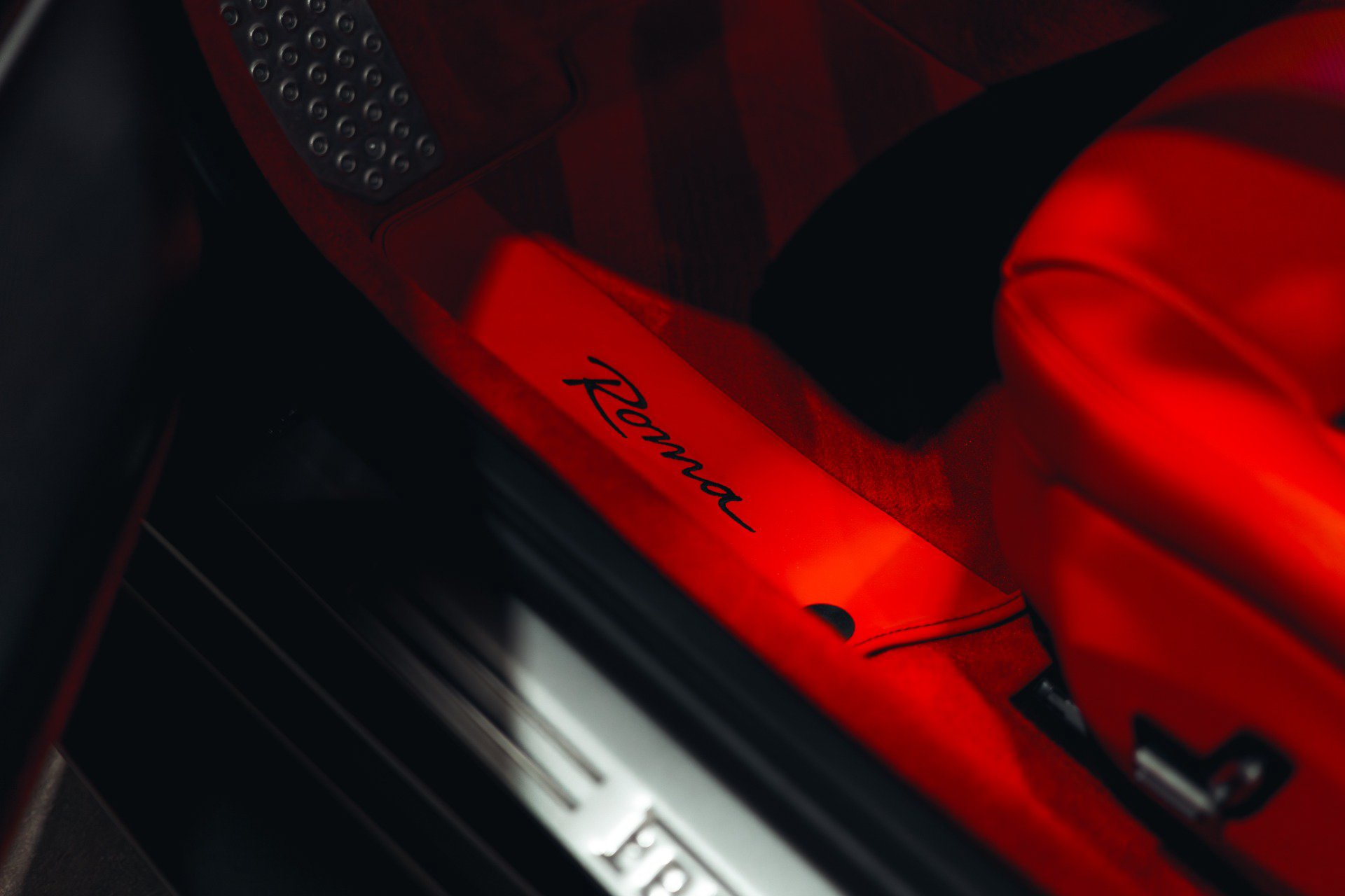 Used 2022 Ferrari Roma RWD image 88