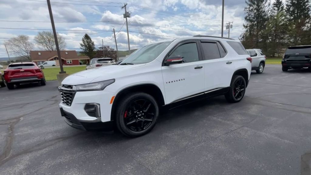 Certified 2023 Chevrolet Traverse Premier w/ Redline Edition AWD/4WD image 4