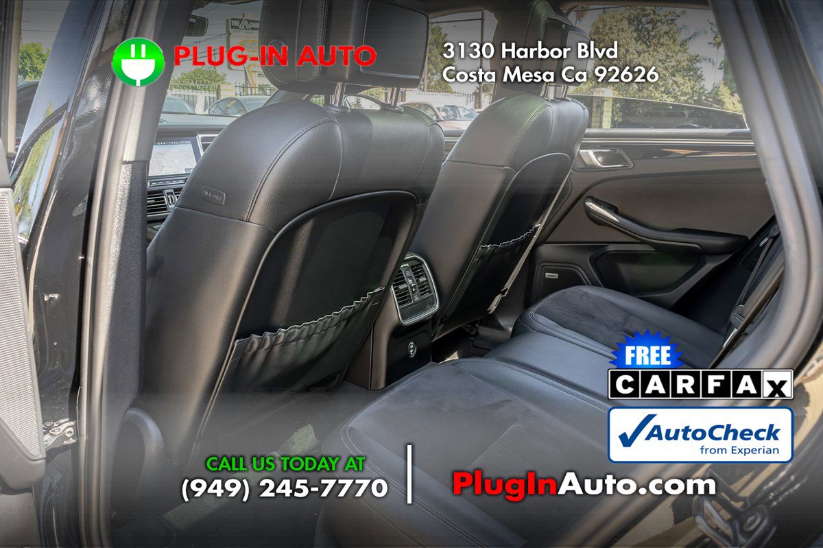 Used 2021 Porsche Macan S AWD/4WD image 9