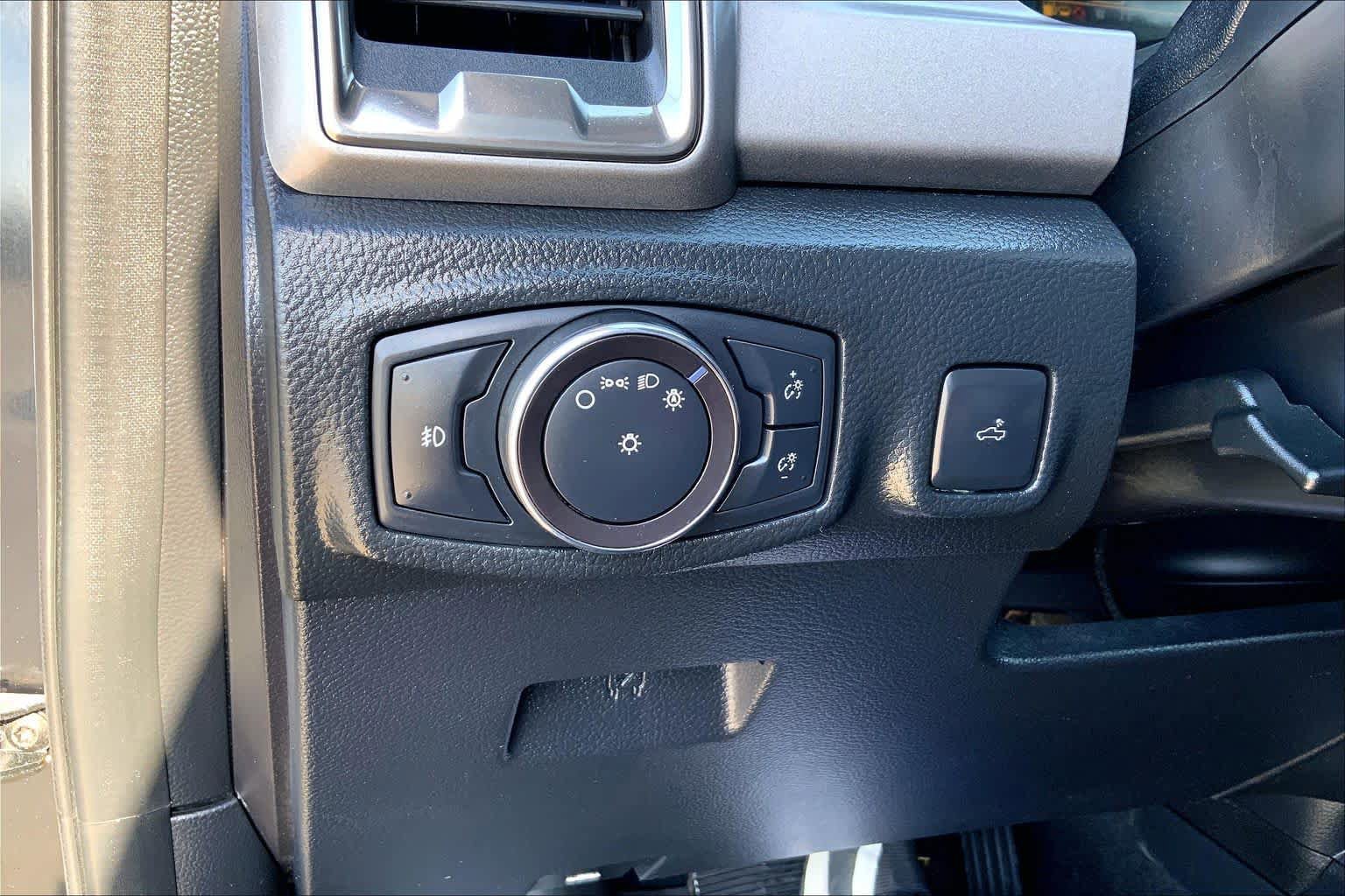 Certified 2019 Ford Ranger XLT w/ Equipment Group 302A Luxury image 32