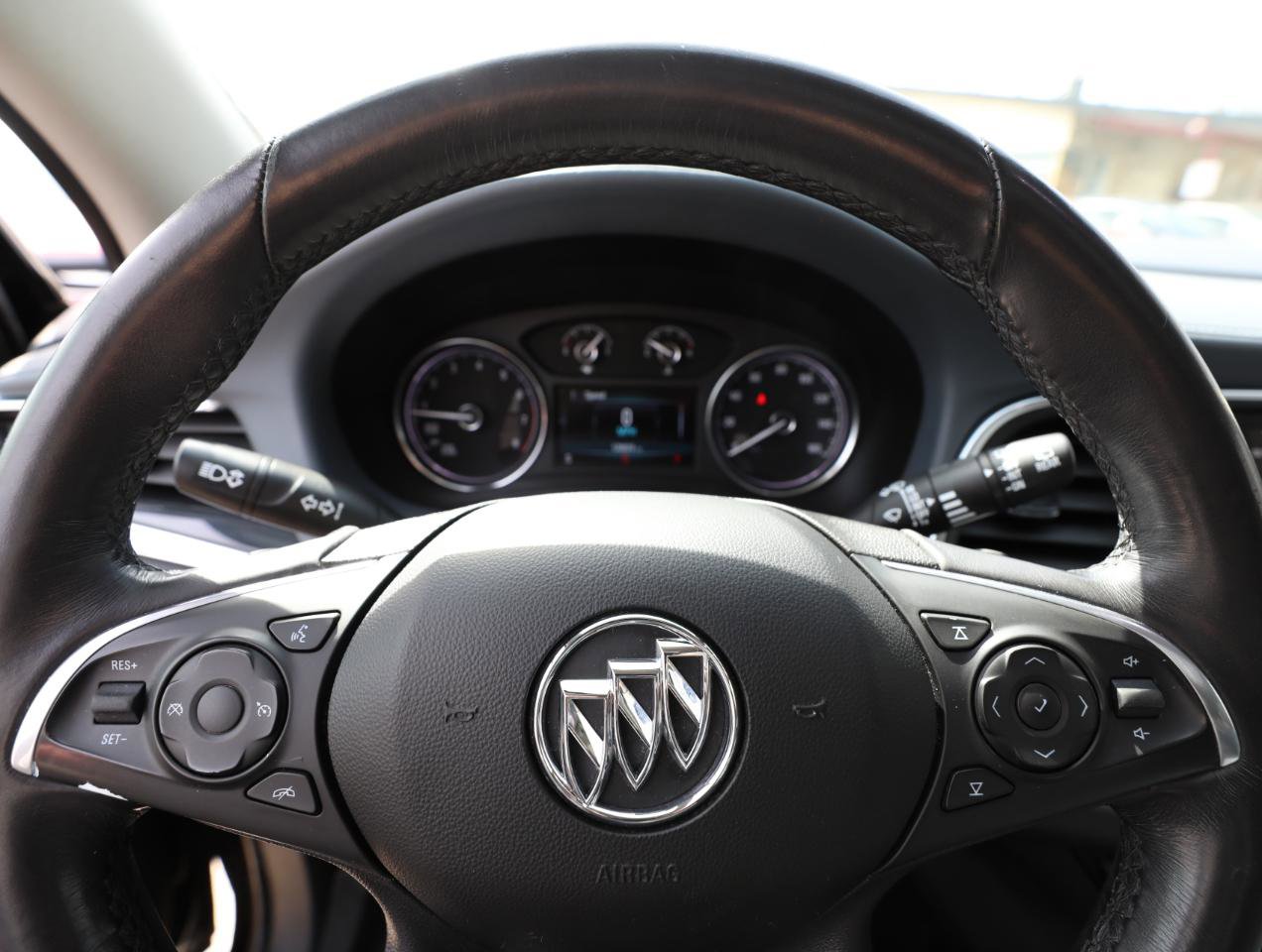 Used 2019 Buick Enclave Essence AWD/4WD image 27