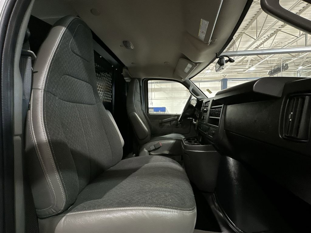 Used 2024 GMC Savana 2500 w/ Driver Convenience Package image 22