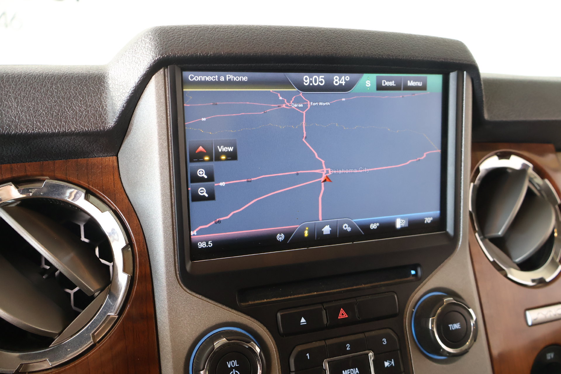 Used 2015 Ford F250 King Ranch w/ FX4 Off-Road Package AWD/4WD image 7