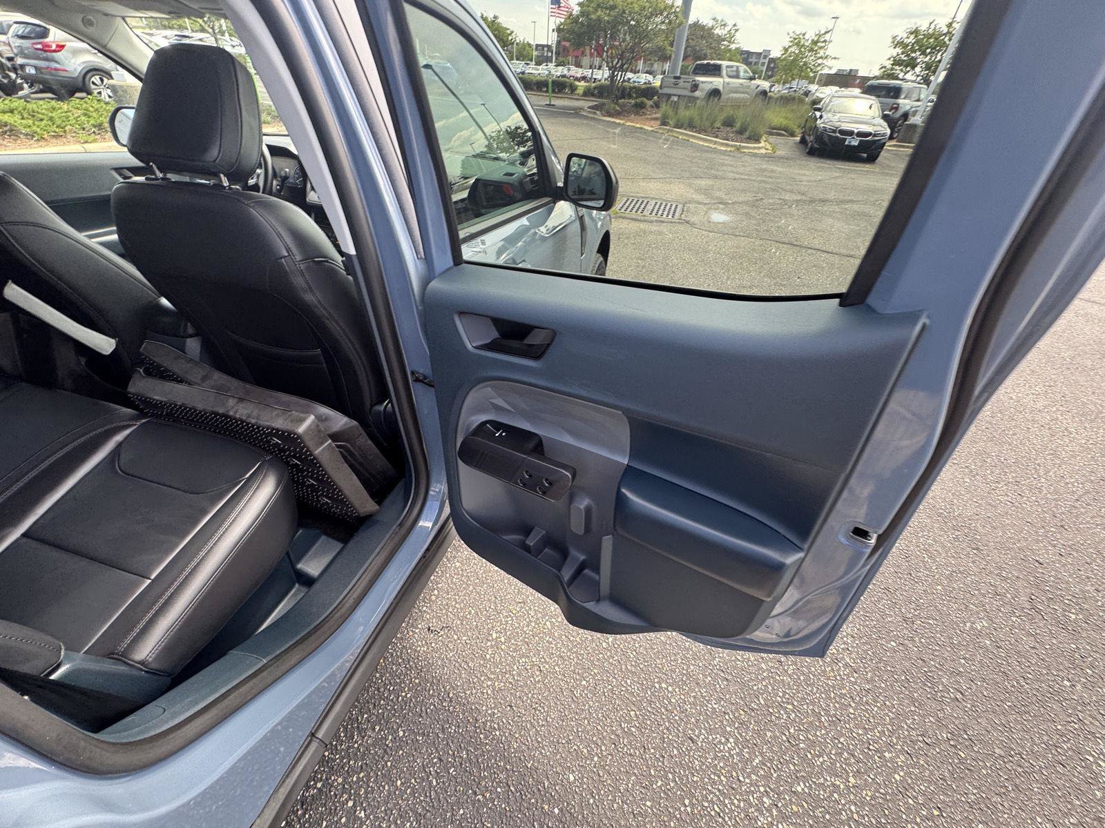 Certified 2024 Ford Maverick Lariat w/ Black Appearance Package FWD image 23