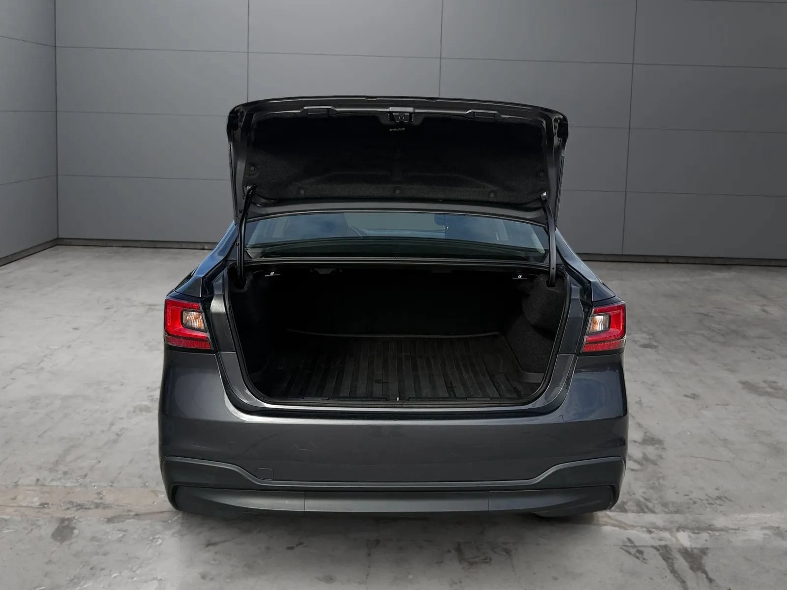 Used 2023 Subaru Legacy Premium AWD/4WD image 9