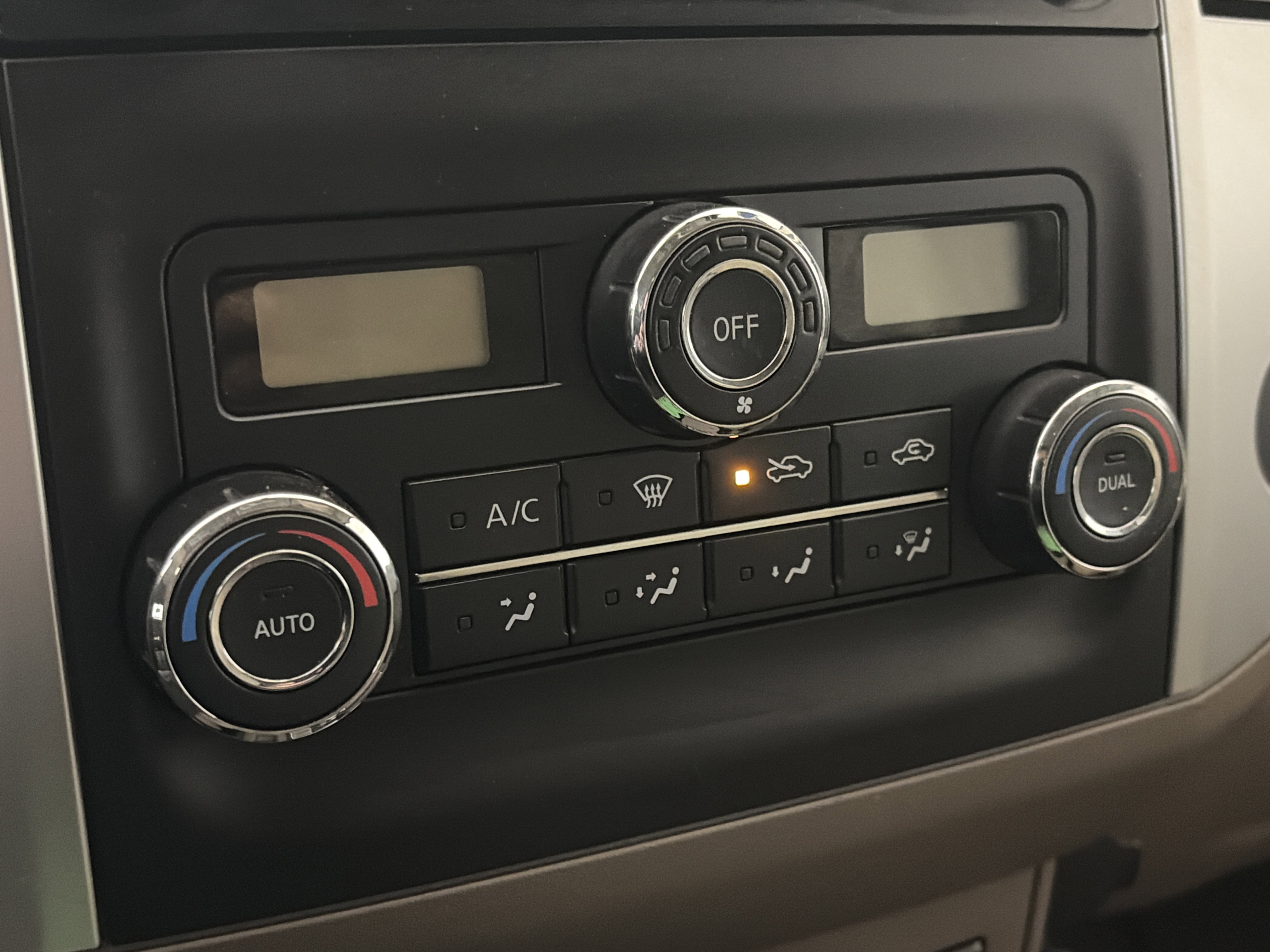 Used 2014 Nissan Frontier SV w/ SV Value Truck Package image 22