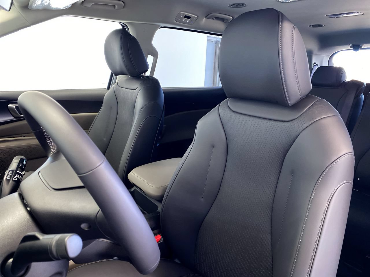 New 2027 Kia Carnival FWD image 19